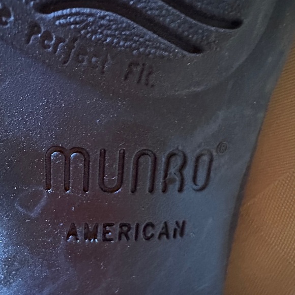 Elegant Black and Brown Women's‎ Loafers - Picture 5 of 12